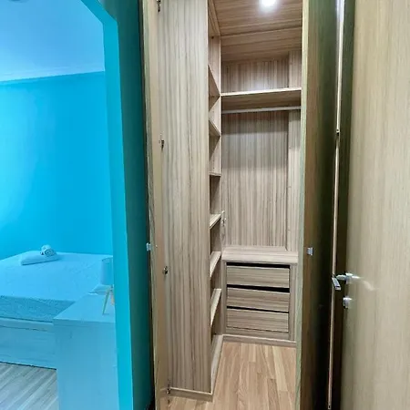 Apartman Carrerahouses Lomora